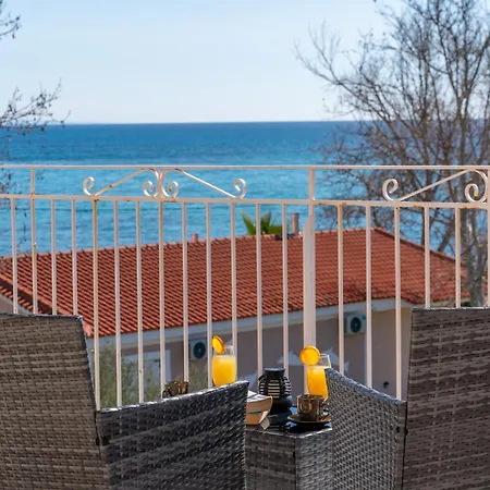 Southbank Seafront Apartments Katelios Exterior photo