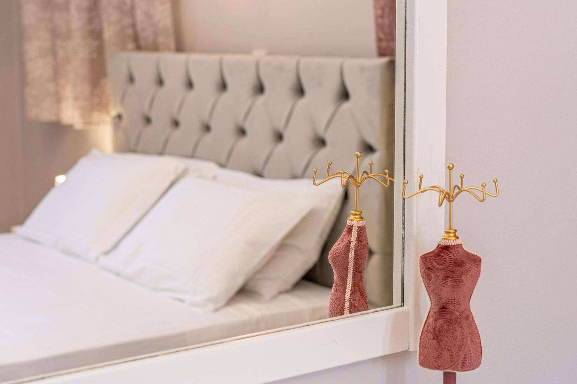 Southbank Seafront Apartment Katelios