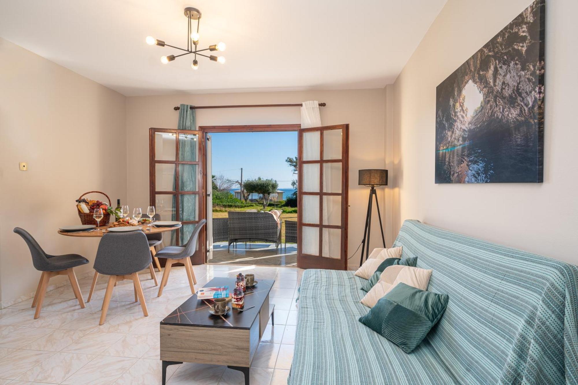 Southbank Seafront Apartment